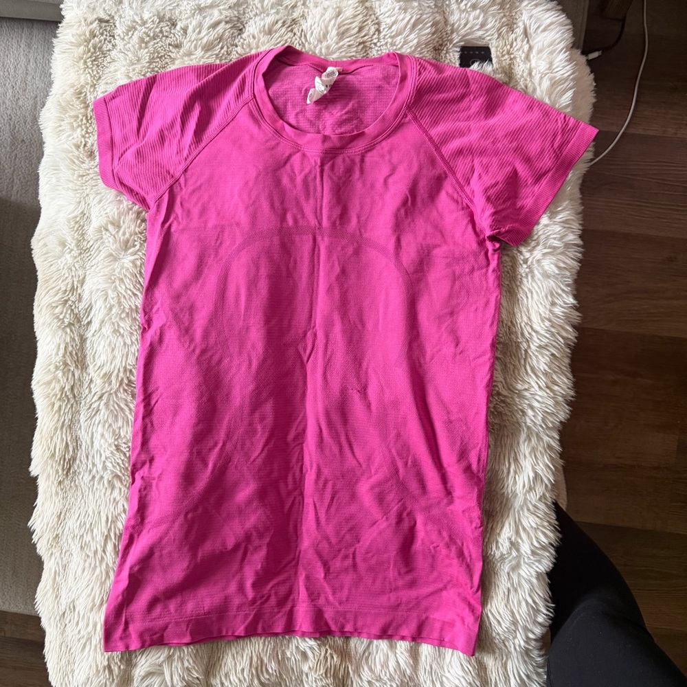 Lululemon Swiftly Tech Tee